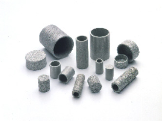 Porous metal cups